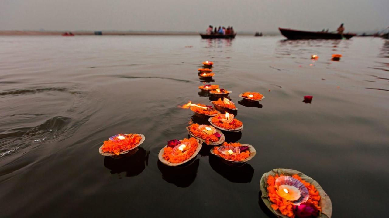 Sahu Near Kashi Vishwanath Temple Gate Varanasi