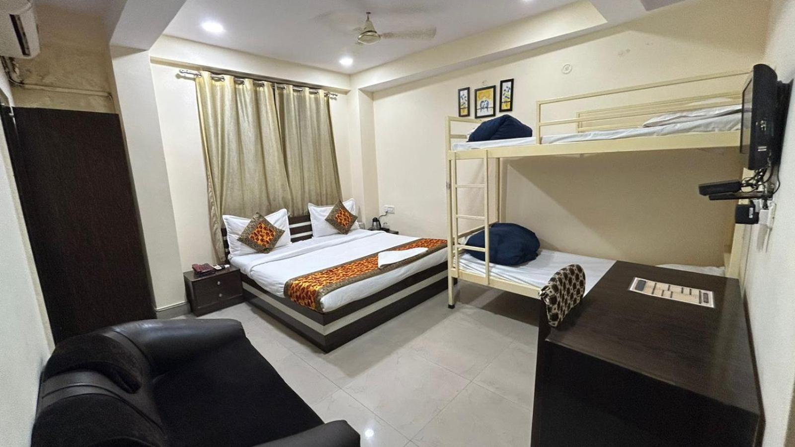 Hotel Sahu Near Kashi Vishwanath Temple Gate 3*
