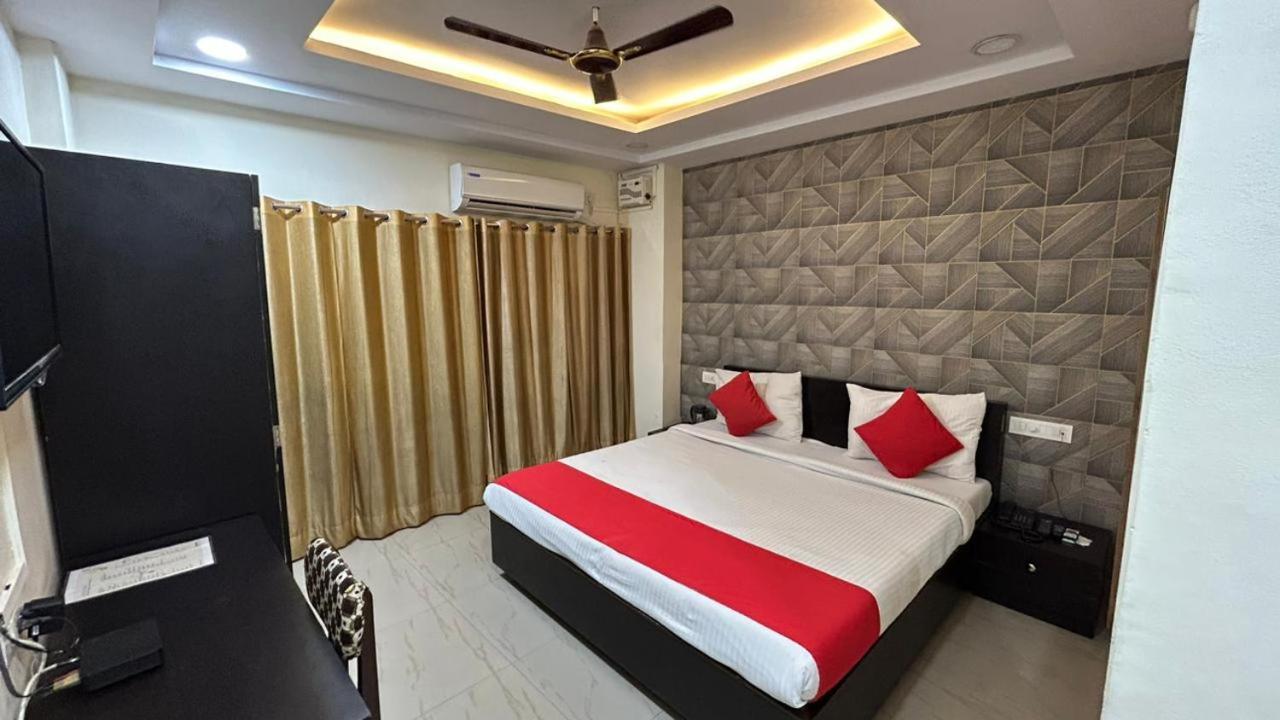 Hotel Sahu Near Kashi Vishwanath Temple Gate Varanasi